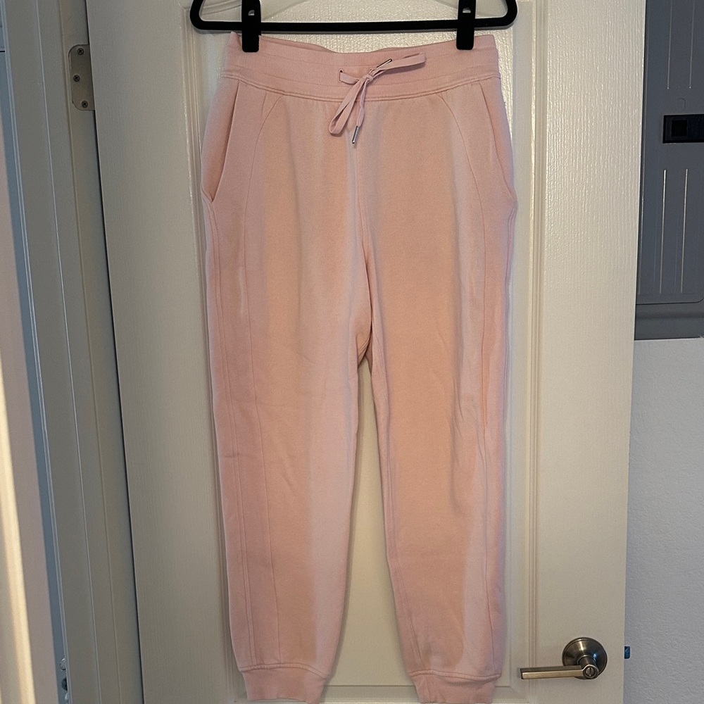 Lululemon Pink Jogger sweatpants